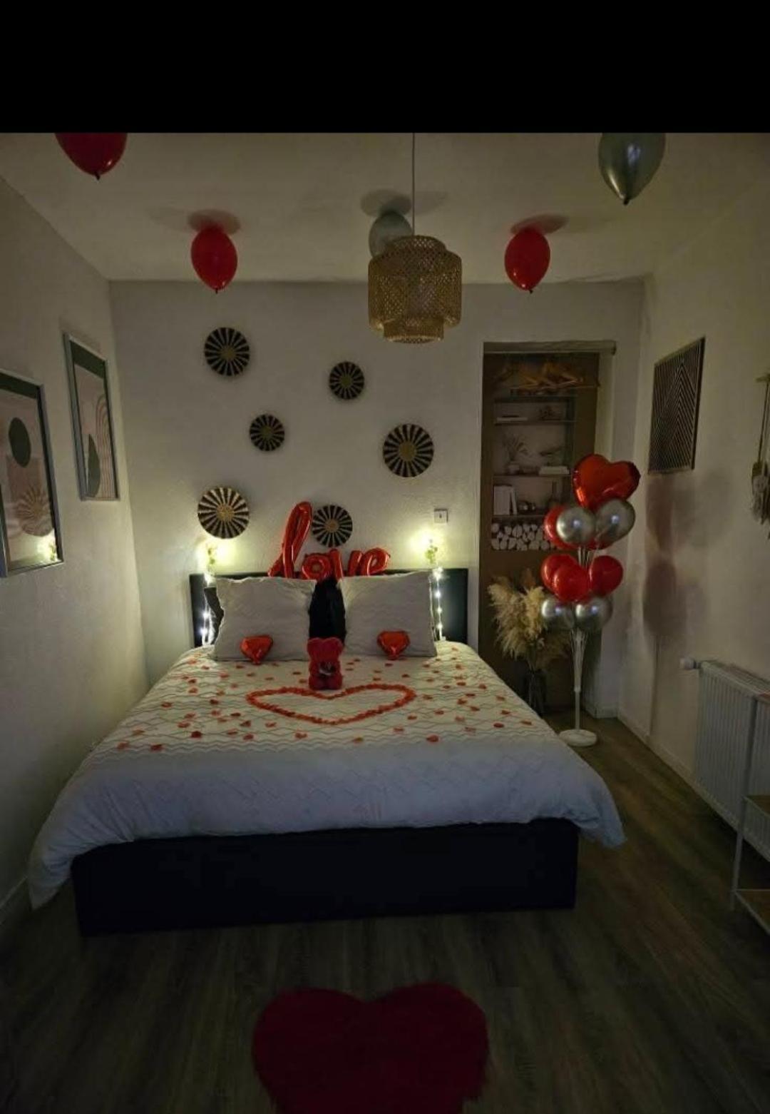 A&M Games And Spa Charleville-Mézières Esterno foto